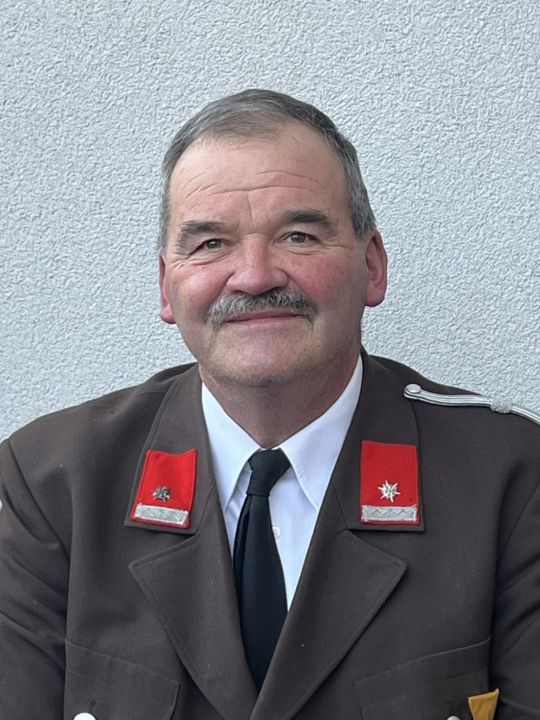 LM Josef Pross